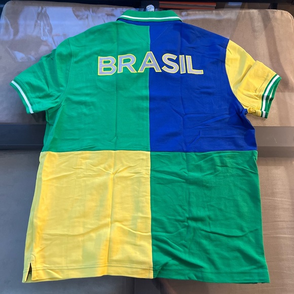Tommy Hilfiger Brasil Polo Size Large - Picture 5 of 5